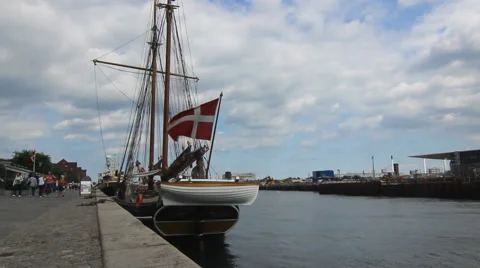 Danish Flag on Sailboat Video stock 40465047