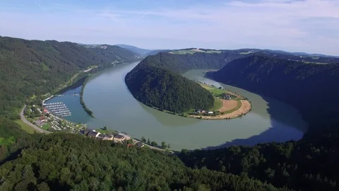 Danube meander in upper austria Video stock 92798105