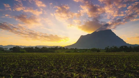 Dao mountain sunset. Stock Footage 171969375