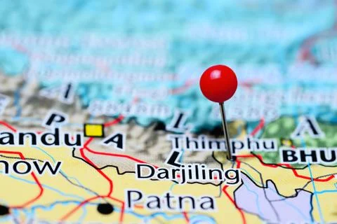 Darjiling pinned on a map of Nepal Foto stock
