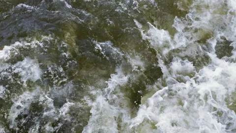 Dark and strong ocean waves crashing in slow motion with a lot of foam. Stock Footage 139301220