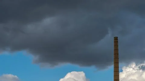 The dark cloud over the chimney Foto stock
