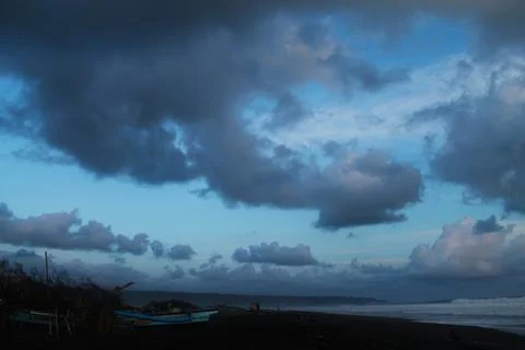 Dark clouds during blue hours Stock Photos