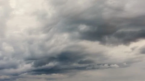 Dark clouds forming in the sky. Video stock 336806812