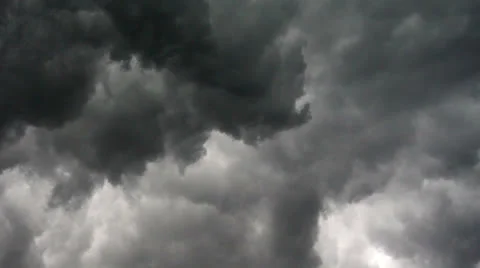 The dark clouds in the sky Vídeos de archivo 25123113