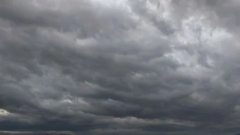 Dark clouds in the stormy sky moving in time lapse. dark sky timelapse. Stock-Footage 221417272