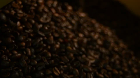 Dark coffee falls Stock-Footage 43198828