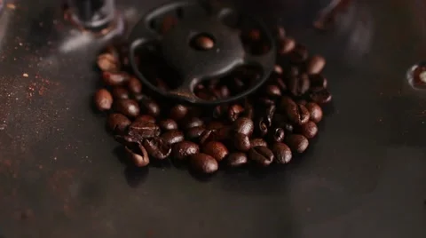 Dark Coffee Grains in Coffee Machine Видео 59084842