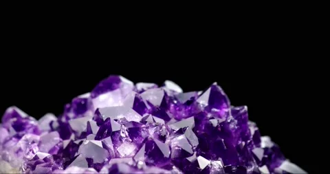 Dark crystal amethyst druse 360° rotation in 4k Stock Footage 237868032