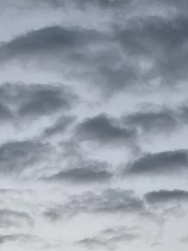 Dark dramatic twilight clouds in sky. Foto stock