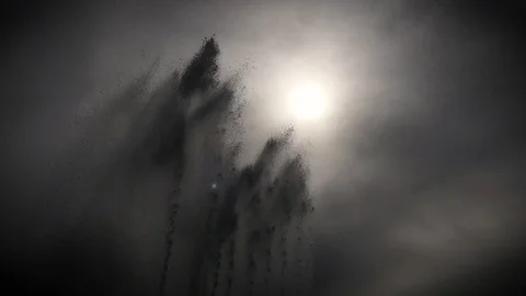 Dark Fountain in backlight Stockbeeldmateriaal 112088299