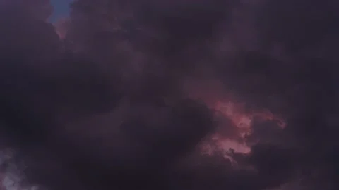 Dark gloomy clouds moving in the sky 動画素材 132574304