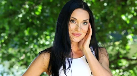 Dark-haired in park Видео 7747480