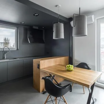 Dark kitchen with island Stock-Fotos