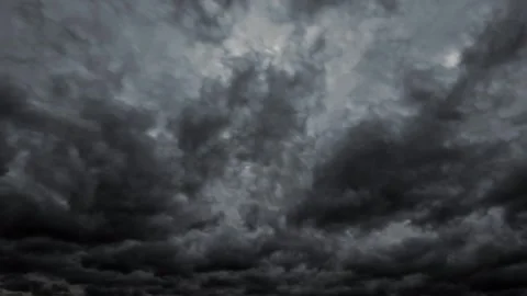 Dark massive mystical clouds after storm - timelapse - loop video 스톡 동영상 281852847