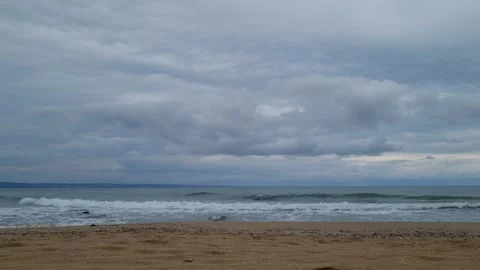 Dark Ocean Waves Under Heavy Clouds Before Storm on Horizon Stock Footage 320253735