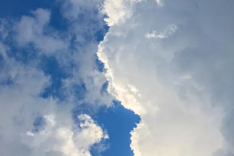 Dark ominous clouds. Dramatic sky Foto stock