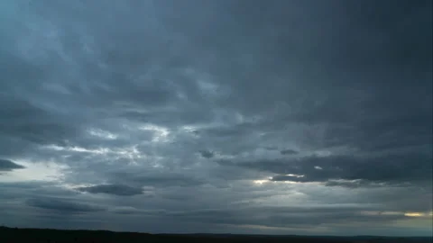 Dark ominous grey storm clouds. Video stock 199217082
