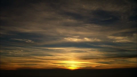 Dark orange sky at sunset, Sunset Bottom Of Frame And Clouds Above Vidéo 108593768