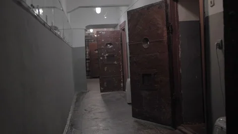 Dark prison corridor, old walls, scary 動画素材 126034787