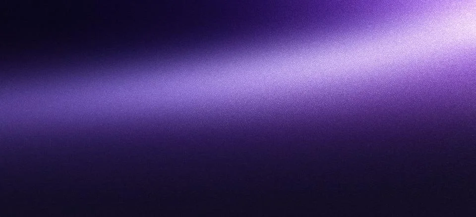 Dark purple metallic surface texture with soft diagonal light ray glow and .. Stock-Illustration