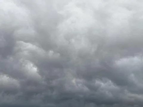 Dark Rain Clouds and Dramatic Overcast Sky Stock-Fotos