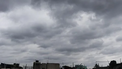 Dark rain clouds moving during cyclone storm over urban cities in monsoon o.. Stock-Footage 277277880
