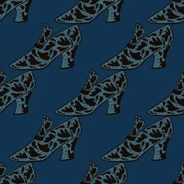 Dark seamless moder pattern with leather women shoesh shapes. Navy blue backg 스톡 일러스트