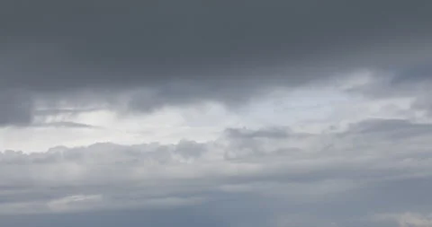 Dark sky and gray clouds storm coming, soft focus 動画素材 252254390