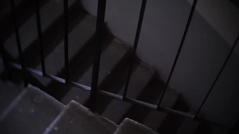 Dark Stairs In The Building Vídeos de archivo 97541228