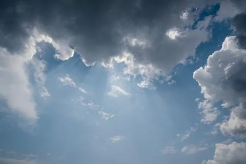 Dark storm clouds with background,Dark clouds before a thunder-storm. 库存照片