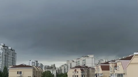 Dark storm clouds dancing in the sky Video stock 278086395