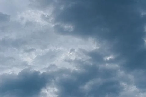Dark Storm Clouds Fill the Sky Stockfoto's