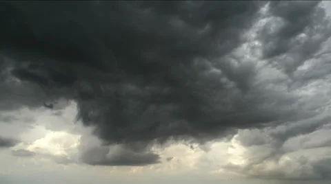 Dark storm clouds before rain Stock-Footage 39435503