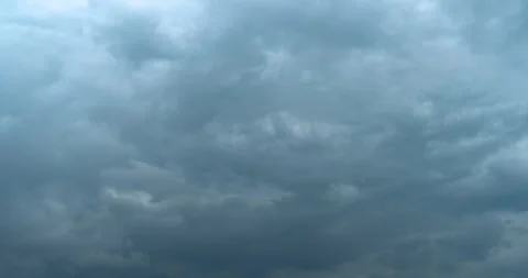 Dark Storm Clouds Rolling Across The Sky During A Heavy Weather Event 스톡 동영상 342221648