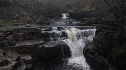 Dark wintery waterfalls Stock-Footage 262083568