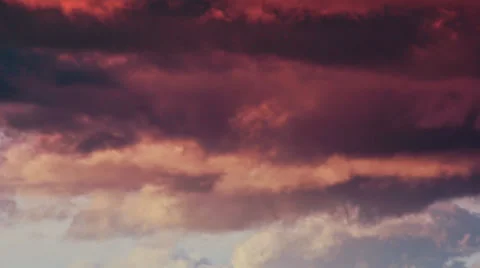 Darkening Red Clouds (timelapse) 動画素材 33529985