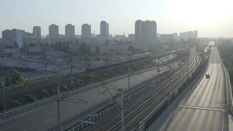 Darnitsky bridge over the Dnieper River. Ukraine city Kiev. Stock-Footage 171245262