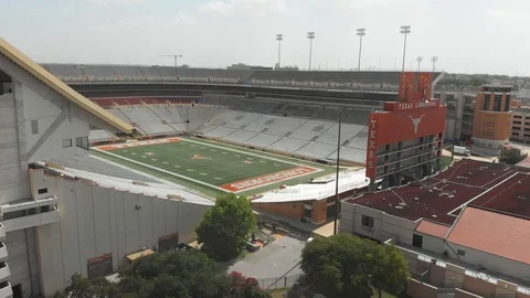Darrell K Royal - Texas Memorial Stadium | Fly over 库存影片 115914567