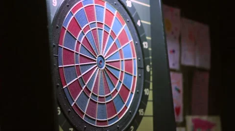 Darts hitting board Video stock 8574962