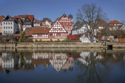 Das Dorf am Fluss Marktzeuln ist ein Marktflecken, der im nördlichen Teil .. Stock Photos