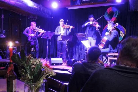 Das polnische Atom String Quartet im Oberhausener Gdanska 2019. The Polish... Stock Photos