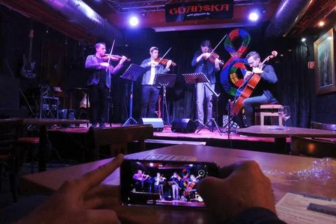 Das polnische Atom String Quartet im Oberhausener Gdanska 2019. The Polish... Stock Photos