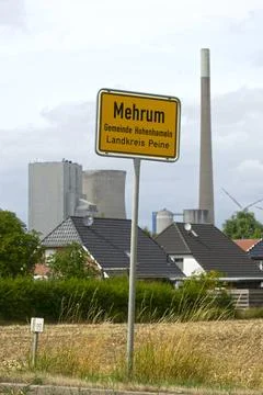  Das Steinkohle Kraftwerk Mehrum Kreis Peine bei Hannover hat heute am 01.... Stock Photos