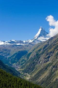 Das Tal von Zermatt in der Schweiz Das Mattertal im Wallis mit dem berühmt.. Stock Photos