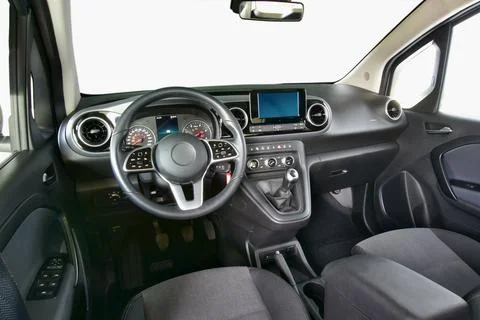 Dashboard of a modern SUV Stock-Fotos