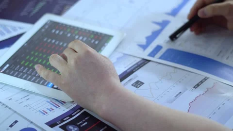 Data analysis of financial statements of stock brokers and analysts Stock Footage 150671841