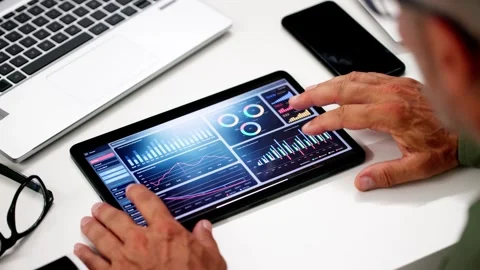 Data Analyst Using Data Analytics KPI Video stock 283153994