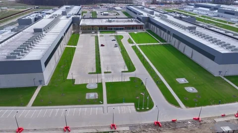 Data center complex with multiple buildings, servers, and cooling systems for Stock Footage 337271057