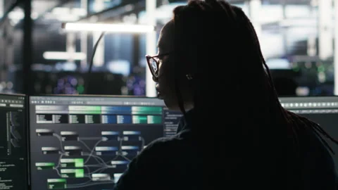 Data center engineer implements AI virtualization frameworks Stock Footage 307019200